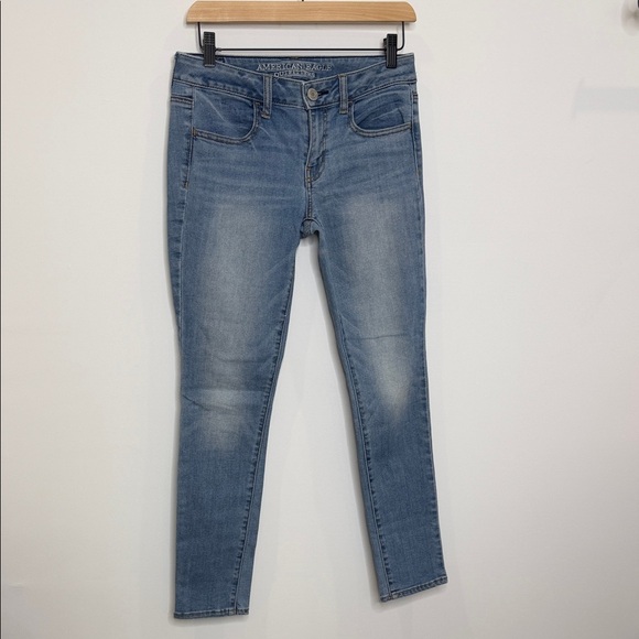 American Eagle Outfitters Denim - American Eagle Outfitters Blue Stretch Skinny Jeans – Size 4 Short